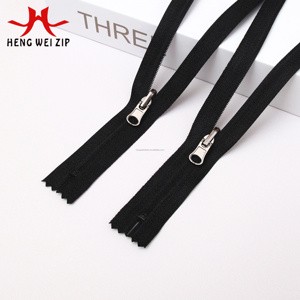 HW OEKO Certification 20cm Black #3 Nylon Double-sided Guide Slider Zipper with Auto-locking Closed End Zipper 3