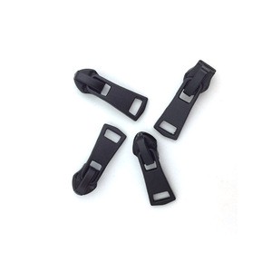2020 Manufacturers Selling Clothing Custom Zip Zipper Sliders Zinc Alloy Zipper Sliders Wholesale Zipper Sliders
