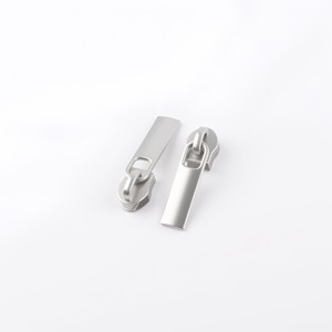 Promotion Hot Style No Slip Stain Resistant Model Versatile Daily Use Newest Hardware Sewing Zipper Pulls Head Metal Accessories