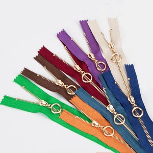 Dawei Factory Wholesale #3 Metal Zipper Auto Lock Close End With Light Gold Teeth for Jacket Garments