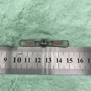 Durable Metal Nylon Slider 3# N/L with Puller Factory Outlet Zipper Slider Product