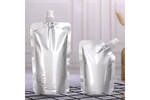 Wholesale 100ml 250ml 300ml 500ml Aluminum Foil Stand up Pouch With Valve Water Liquid Reusable Food Grade Large Packing Bag