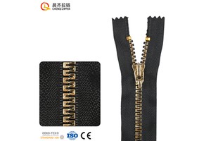 Fashion Style Custom Decorative 5# 8# Golden Zipper Teeth the Great Wall Shape Teeth Plastic Resin Zipper for Clothes
