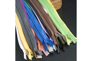 Stock 3# Self-Locking Nylon Zipper 20Cm Closed End Zipper Color Custom Suit Pants Garment Zipper