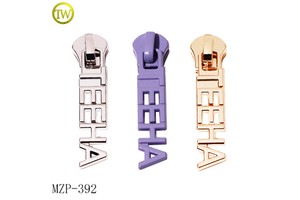 Custom Letter Shape Zipper Tags Accessory Embossed Logo Zipper Slider Type Multiple Color Luggage Metal Private Puller Tags