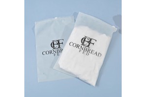Custom Logo Printed Frosted Clothing Slider Poly Bags with Zipper Matte Plastic Packings for Shoes and Clothes