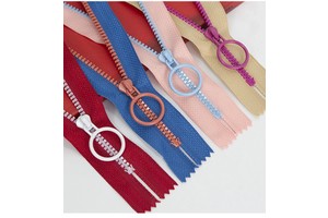 Dawei Customized Close End Resin Zipper with Round Shape Auto Lock Pullers Hot Selling Wholesale Garments Accessories for Shoes