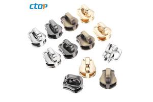 Factory Wholesale Hardware Accessories Fashion Handbags Bag Slider Zipper Sliders and Pullers Metal Zipper Slider