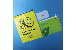 Customizable Reusable Resealable Plastic Zipper Slider Bag for Clothes Shopping and Garments Storage with Logo Printing