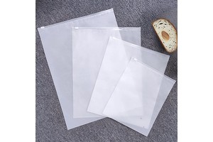 High Quality Material Customized Translucent Matte Waterproof Self Sealing Zip Lock Ziplock Zipper Bag for T-Shirts