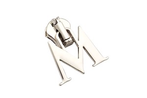 Zinc Alloy Engraved Logo Metal Brand Zipper Pull Charms Custom Bag Metal Zipper Slider Puller for Handbag Garment