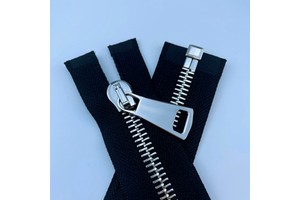 NO.8 Riri Teeth Zipper PVC Brass Metal Custom Garment Accessories 3M Silver Thread Silver Open End Zipper Bag Pulls Slider