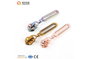 CHENQI Exquisite Rainbow Color Metal Zipper Slider Custom Zipper Pull Creative Pattern Zipper Puller Head