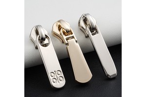 Handbag Hardware 5# Zipper Pull Non Lock Engraved Logo Metal Zipper Puller Customize Zip Puller and Slider for Bags Purses