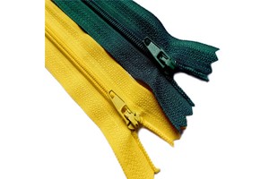 Wholesale China Manufacturer Separable Long by the Yard Slider Zippers Plastic Nylon Zipper