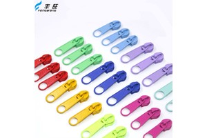 Wholesale 3# 5# 7# 8# 10# Zipper Puller With Logo Zinc Alloy Colorful Nylon Zipper Long Puller Zipper Sliders