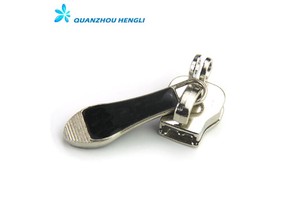 Key Locking Double Hole Zipper Auto Lock Slider