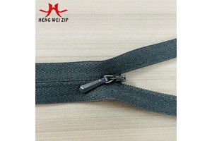 Support Customized Logo 3# Invisible Nylon Zipper in Black and White Conceal Zipper for Wedding Dresses and Home Textiles