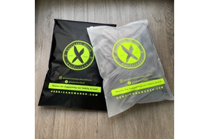 Small Business Supplies Eco Friendly Reusable Plastic Zip Clothing Clothes t Shirt Hoodie Poly Packaging Bag with Zipper Sliders