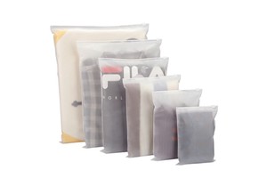 Factory Wholesale Frosted PE Zipper Bag Custom Logo Clothing Packaging for Apparel Shoes Fur Socks