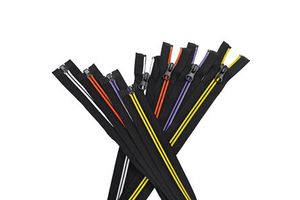 Double-Bone Nylon Zipper with Auto-Lock Slider Eco-Friendly Design for Bags Shoes Garments Made From Plastic