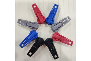 Custom Anti-Static Self-Locking Plastic Clothing Zipper Slider New Design 3# 5# 8# Zipper Head