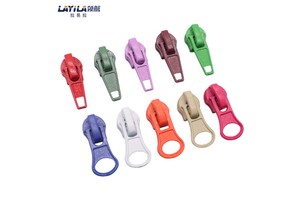 Auto Lock Zipper Color Painted Slider Puller Without Nickel
