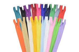 Custom 3# Nylon Close-End Invisible Zipper for Bag Garment Clothing Clothes Lady's Dresses